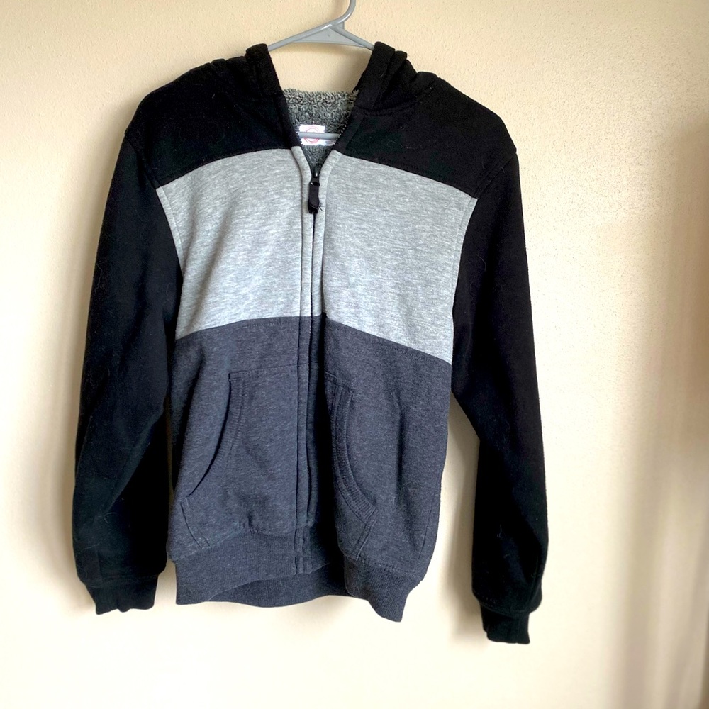 $1.00 Boys black/gray zip up jacket XXL(size 18)